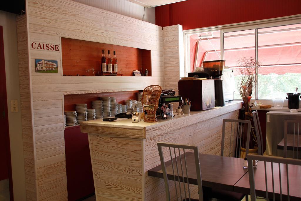 Logis Hotels - Hotel Et Restaurant Le Relais Des Garrigues Grisolles  Номер фото